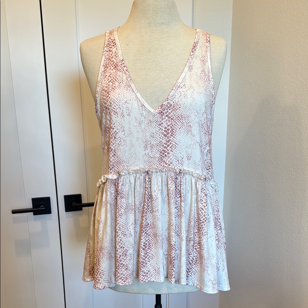 Women's altar’d state Sleeveless Snake Print Top - Size S